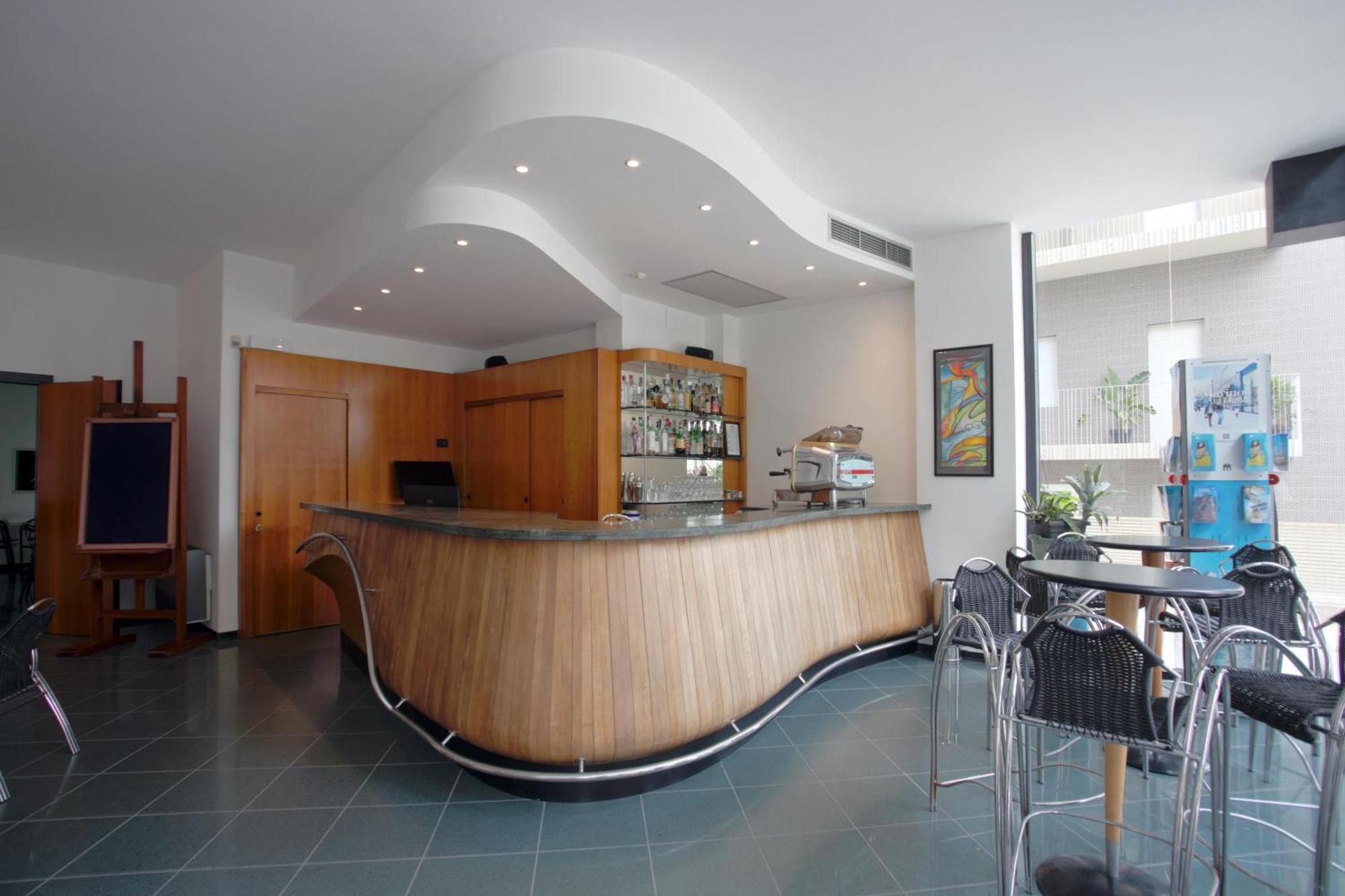 Hotel Ali D'Oro Rimini Bagian luar foto