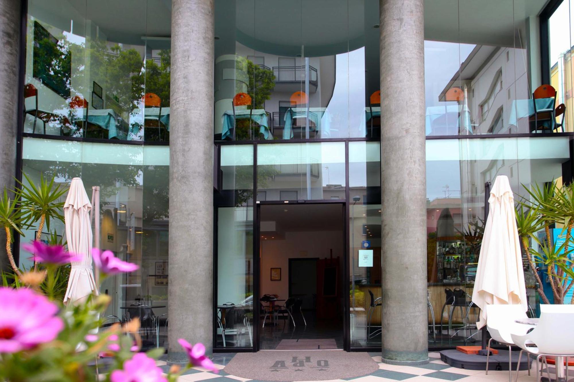 Hotel Ali D'Oro Rimini Bagian luar foto