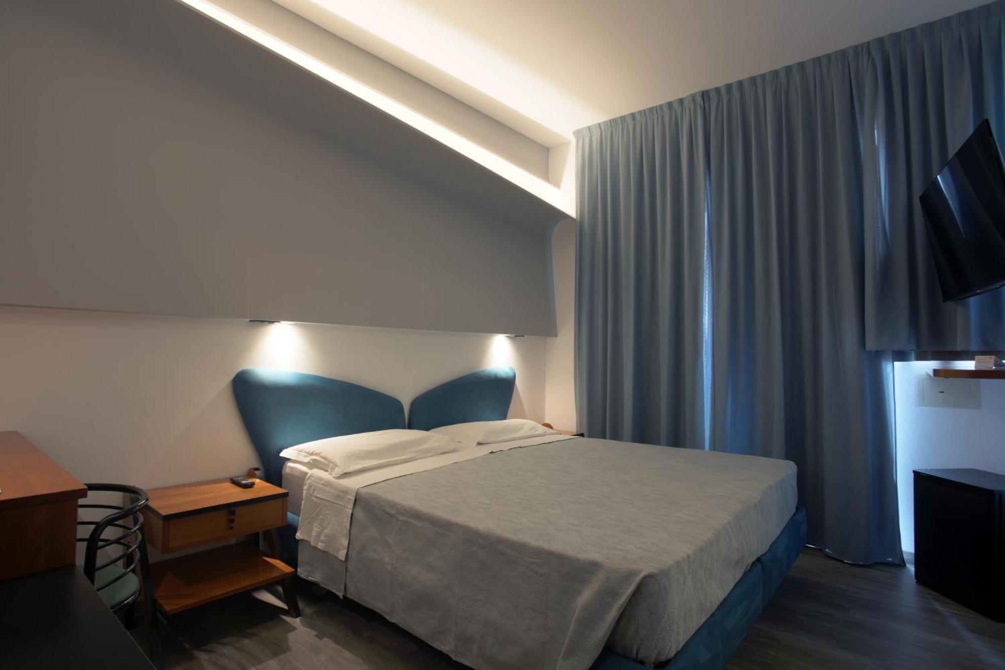 Hotel Ali D'Oro Rimini Bagian luar foto